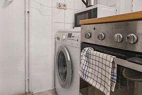 Comfy 2BR Apartment Long Stay Downtown