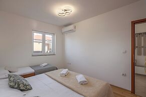 Oasis Jadreski Apartments
