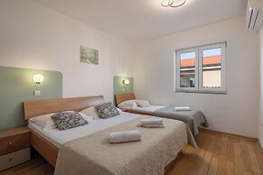 Oasis Jadreski Apartments