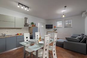 Oasis Jadreski Apartments