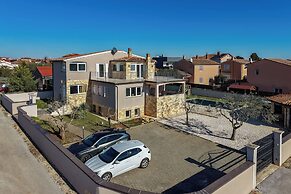 Oasis Jadreski Apartments