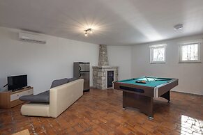 Oasis Jadreski Apartments