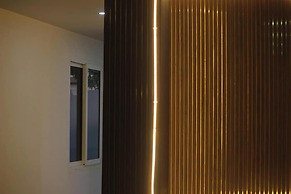 Niharika Heights Luxury Hotel