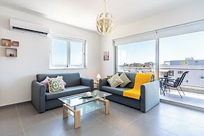 Silver Line 1-BR Apt & Balcony in Larnaca