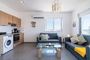 Silver Line 1-BR Apt & Balcony in Larnaca