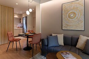 Acropolis Deluxe 1BR Apartment