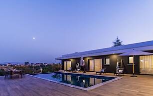 Set bal Lisbon Dream Getaway Villa do Sol