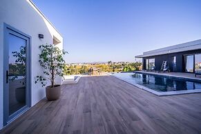 Set bal Lisbon Dream Getaway Villa do Sol