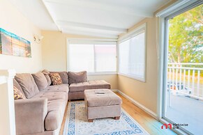 Metawisebnb Waterfront 3BR Coastal Escape