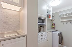 Metawisebnb Waterfront 3BR Coastal Escape