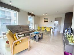 Apartment With Sunny Terrace in Oostduinkerke