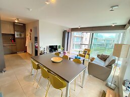 Apartment With Sunny Terrace in Oostduinkerke