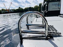 Schwimmendes Ferienhaus in Berlin