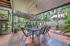 Zenlux Tropical Retreat Pool BBQ Golf Course