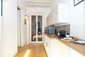 Luxury Suite a Due Passi da San Pietro