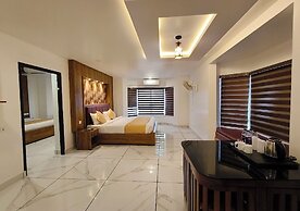 Mayo Suite