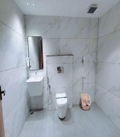 Mayo Suite