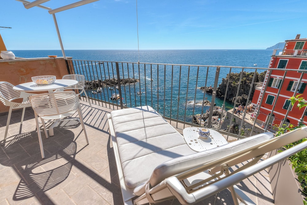 Luxury Seaview Rooftop by The First