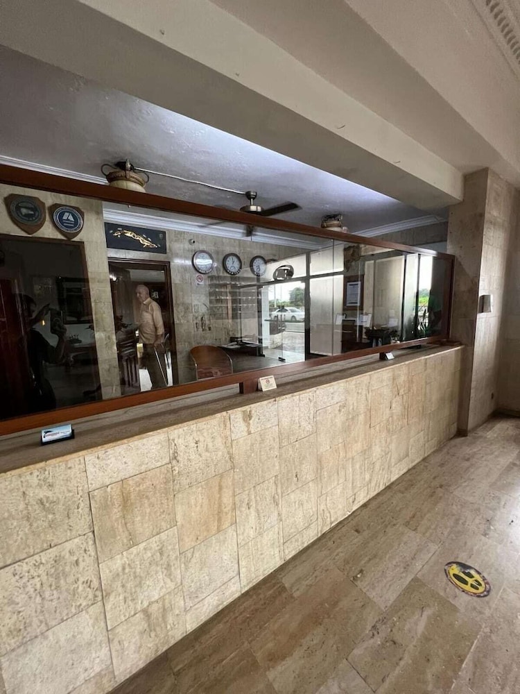 Hotel Tropicana