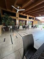 Hotel Tropicana