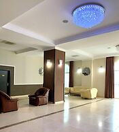 Albert Hotel & Restaurant