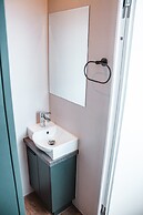 Schwimmendes Ferienhaus in Berlin