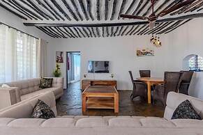 AUREGI VILLAS