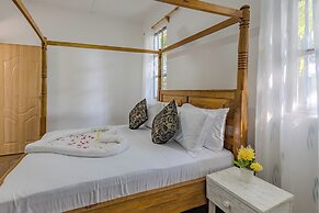 AUREGI VILLAS