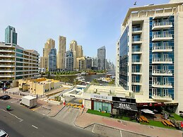 First Line Canal View Studio