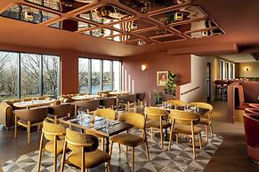 The Hotel at Claramount Club