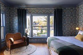 The Hotel at Claramount Club
