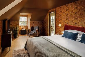The Hotel at Claramount Club