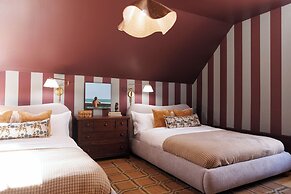 The Hotel at Claramount Club
