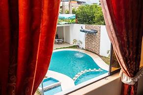 Refugio Hotel