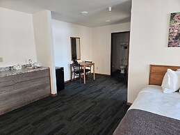 Can Am Inn