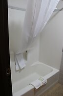 Can Am Inn