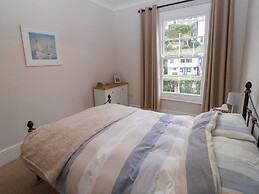 The English School, Flat 2