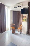 Sun Tree Hotel @ Triang