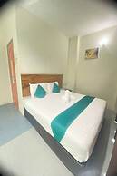 Sun Tree Hotel @ Triang