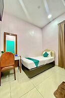Sun Tree Hotel @ Triang