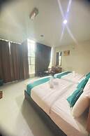 Sun Tree Hotel @ Triang