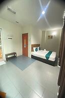 Sun Tree Hotel @ Triang