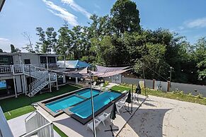 Galaxy Homestay (Muslim)