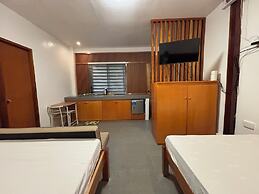 Shat'S Guesthouse Siargao Near Beach