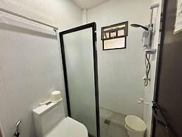 Shat'S Guesthouse Siargao Near Beach