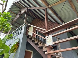 Shat'S Guesthouse Siargao Near Beach