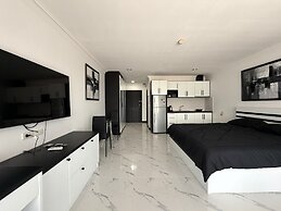 Spacious Studio With Balcony - TW Platinum Suites, Jomtien