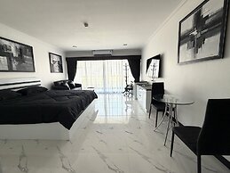 Spacious Studio With Balcony - TW Platinum Suites, Jomtien