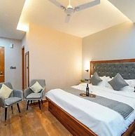 OnlyStay River Pine Kasol