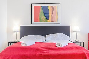 Stylish 2BR Apartment Long Stay for 5